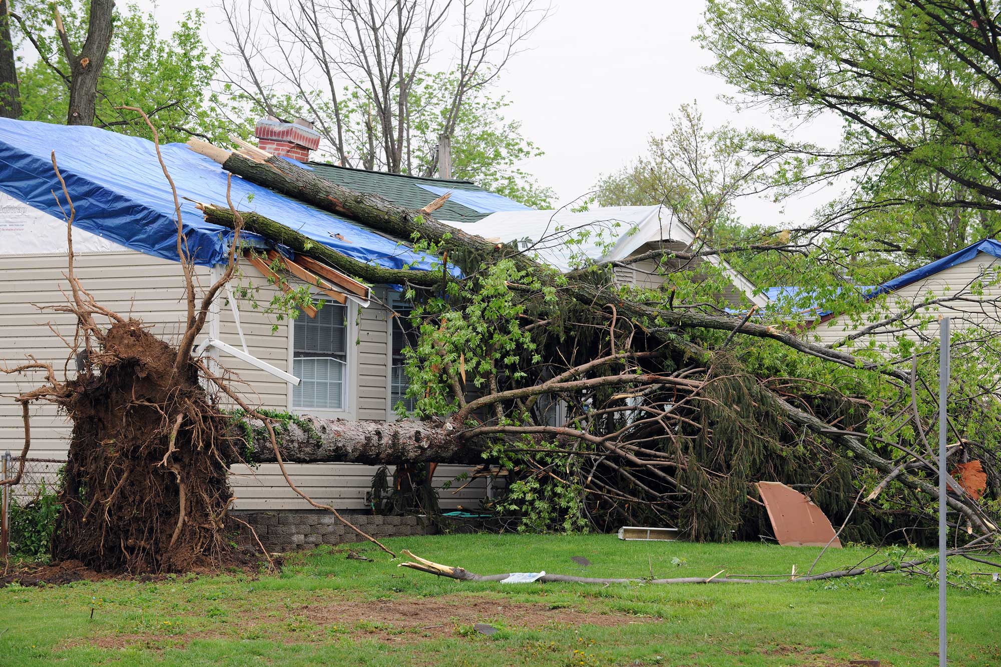 roof storm damage, emergency roof repair